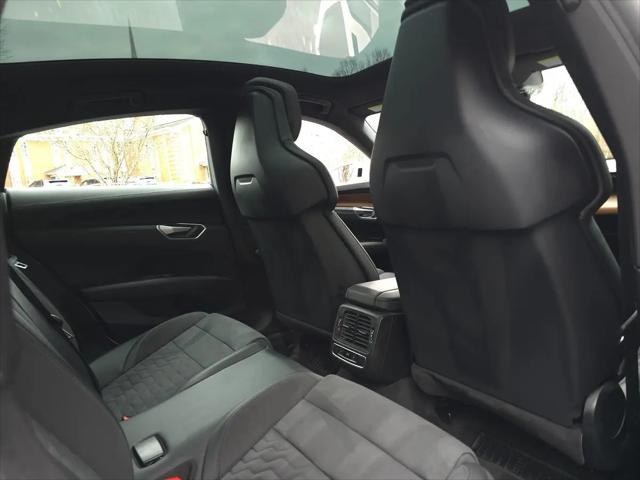 2022 Audi e-tron GT Premium Plus quattro