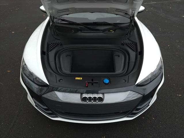 2022 Audi e-tron GT Premium Plus quattro