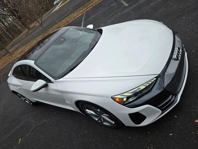 2022 Audi e-tron GT Premium Plus quattro