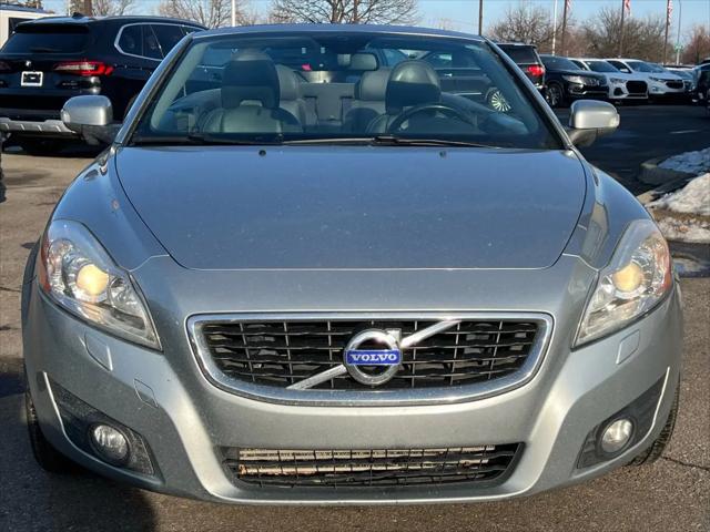 2011 Volvo C70 T5