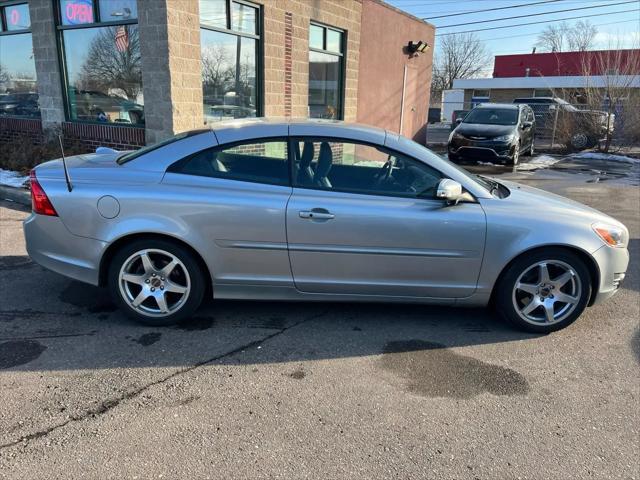 2011 Volvo C70 T5