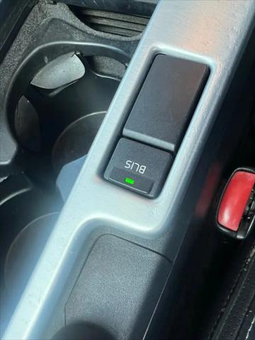 2011 Volvo C70 T5