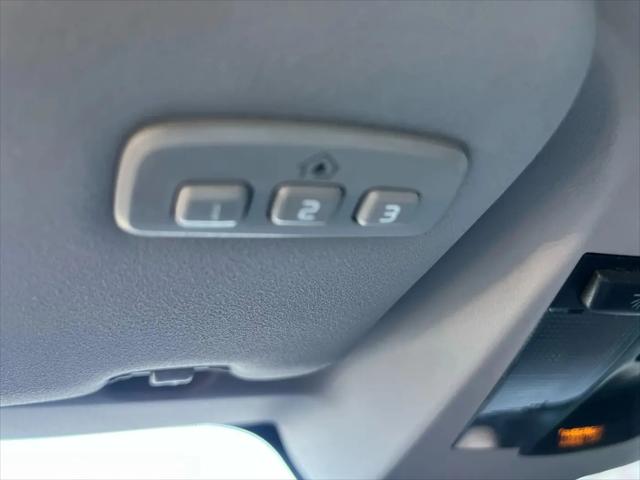 2011 Volvo C70 T5