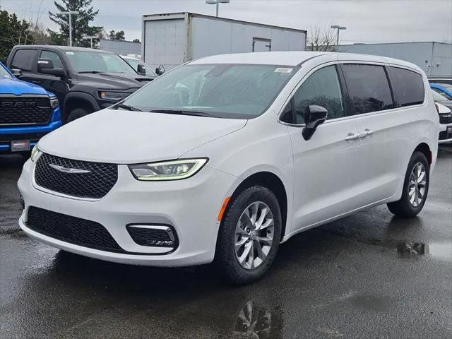 2026 Chrysler Pacifica Select AWD