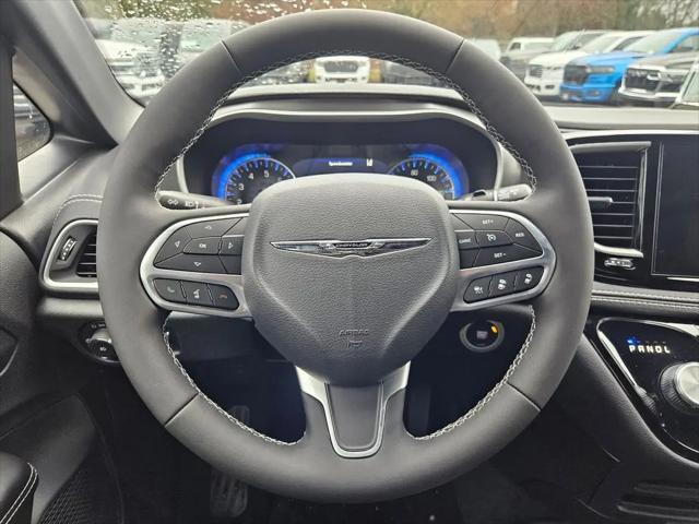 2026 Chrysler Pacifica Select AWD