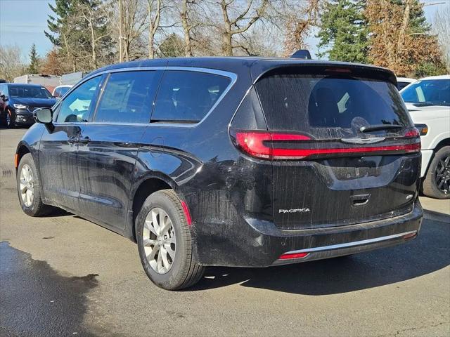 2026 Chrysler Pacifica Select AWD