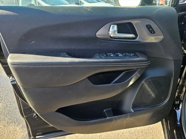 2026 Chrysler Pacifica Select AWD