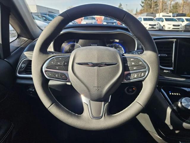 2026 Chrysler Pacifica Select AWD