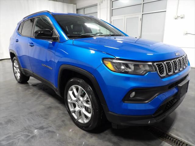 2024 Jeep Compass Latitude Lux FWD