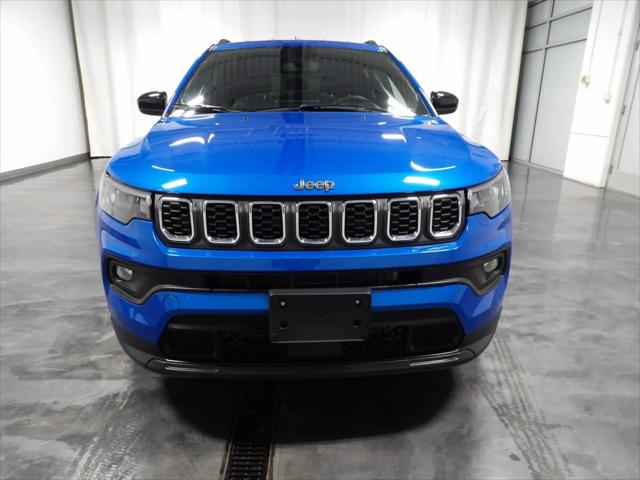 2024 Jeep Compass Latitude Lux FWD