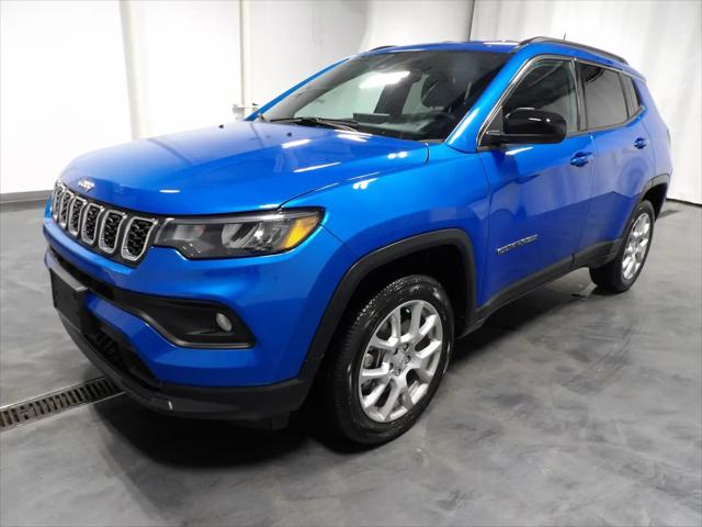 2024 Jeep Compass Latitude Lux FWD