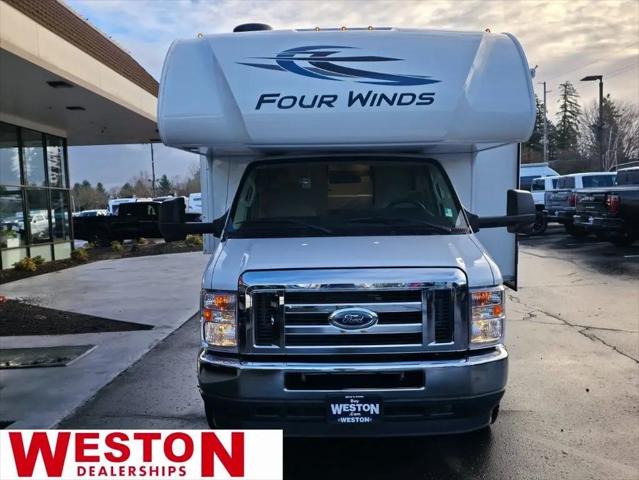 2023 Ford E-450 Cutaway Base
