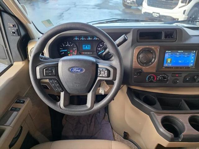 2023 Ford E-450 Cutaway Base