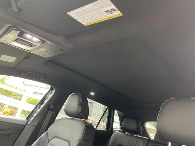 2026 Volkswagen Atlas Cross Sport SEL R-Line Black