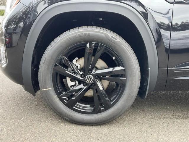 2026 Volkswagen Atlas Cross Sport SEL R-Line Black