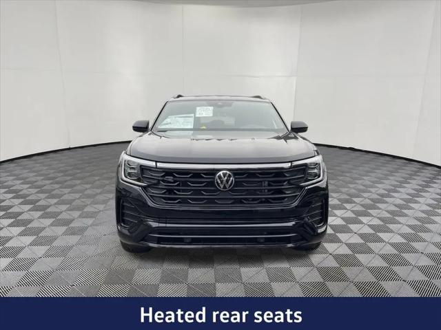 2026 Volkswagen Atlas Cross Sport SEL R-Line Black