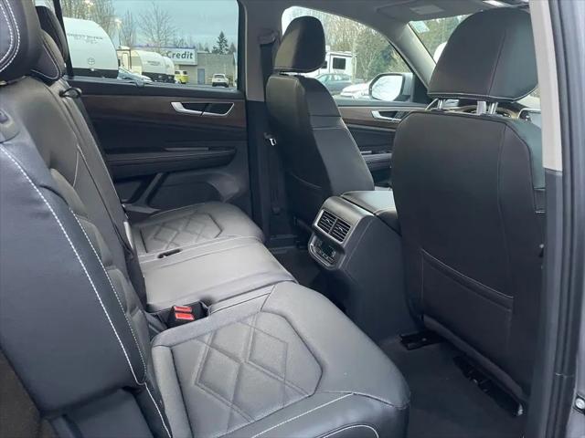 2026 Volkswagen Atlas SE with Technology