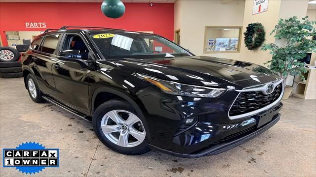 2023 Toyota Highlander LE for sale in Batavia, NY
