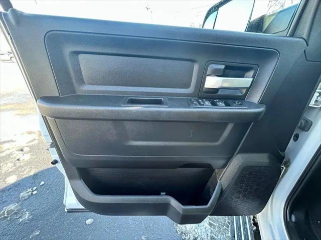 2019 Ram 3500 Tradesman Crew Cab 4x4 6'4" Box