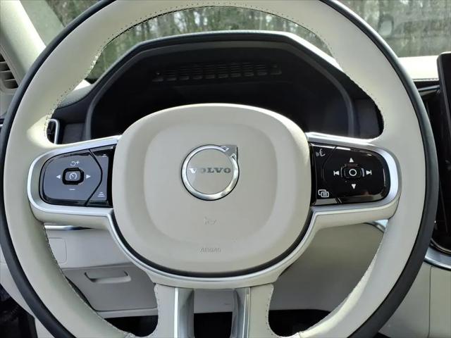 2026 Volvo XC90 Ultra, B6 AWD Gas (mild hybrid), Gasoline, Bright, 7 Seats