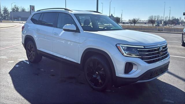 2026 Volkswagen Atlas SE with Technology