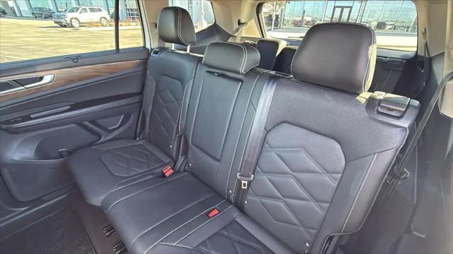 2026 Volkswagen Atlas SE with Technology