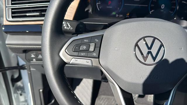 2026 Volkswagen Atlas SE with Technology