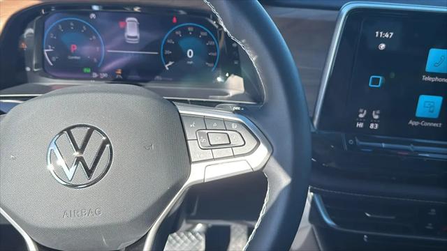 2026 Volkswagen Atlas SE with Technology