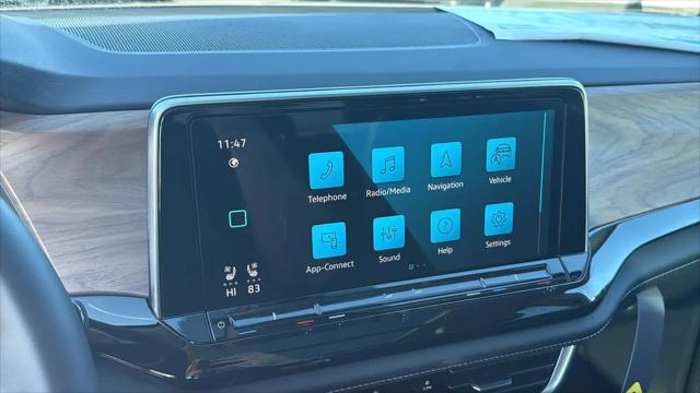 2026 Volkswagen Atlas SE with Technology