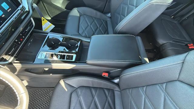 2026 Volkswagen Atlas SE with Technology