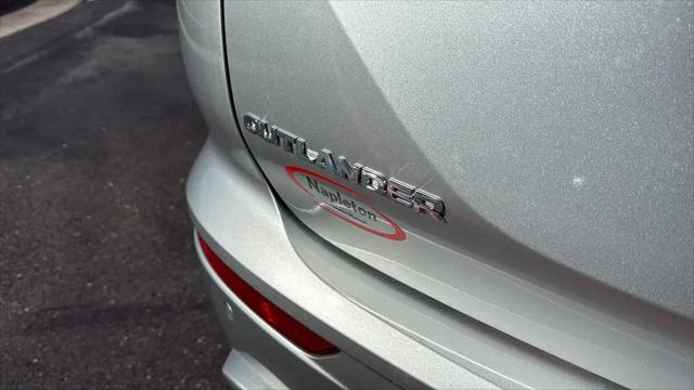 2025 Mitsubishi Outlander PHEV SE S-AWC