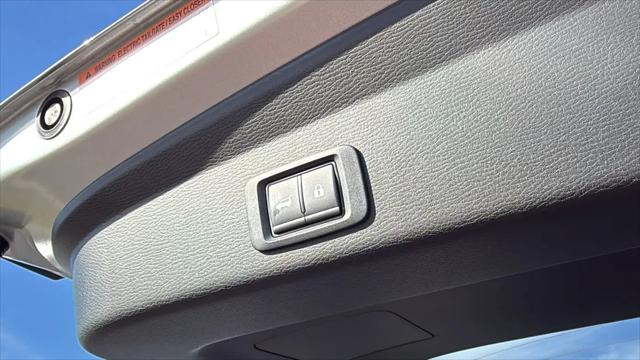 2025 Mitsubishi Outlander PHEV SE S-AWC