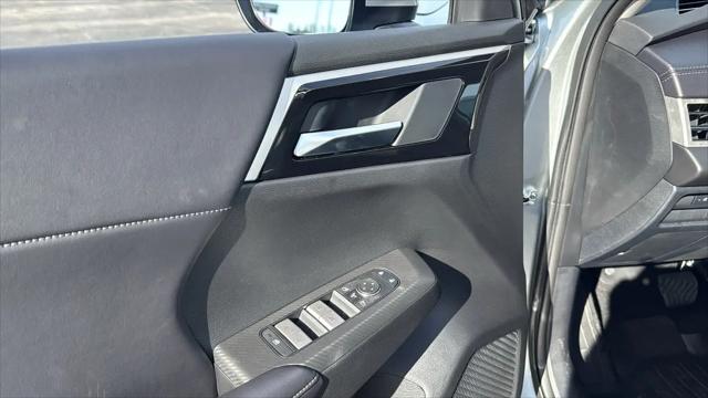 2025 Mitsubishi Outlander PHEV SE S-AWC