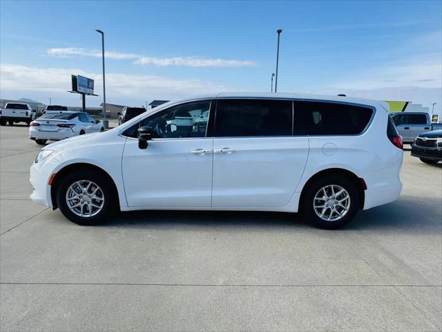2026 Chrysler Voyager LX