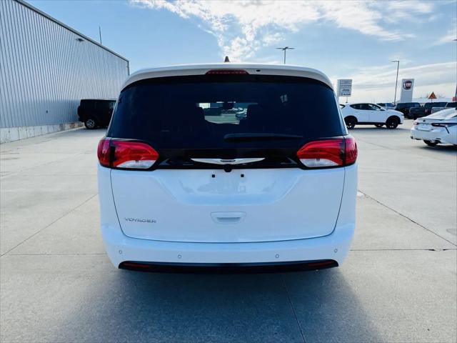 2026 Chrysler Voyager LX