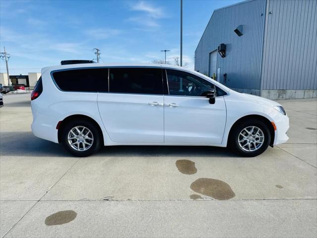 2026 Chrysler Voyager LX