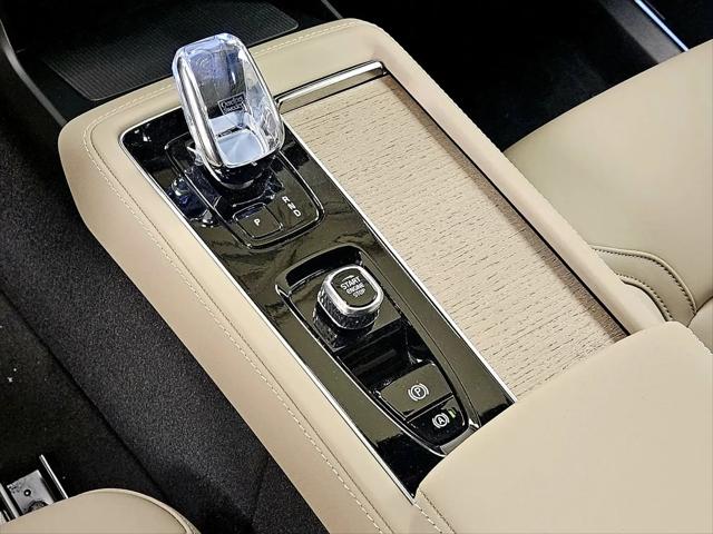2026 Volvo XC90 Plus, B6 AWD Gas (mild hybrid), Gasoline, Bright, 7 Seats
