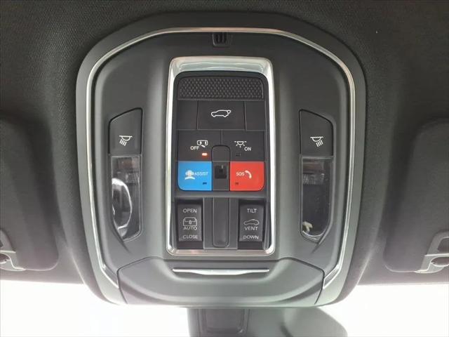 2026 Jeep Grand Cherokee Altitude 4x4