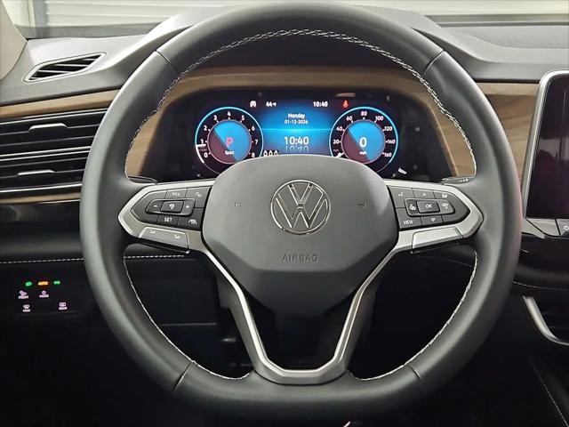 2026 Volkswagen Atlas SE with Technology