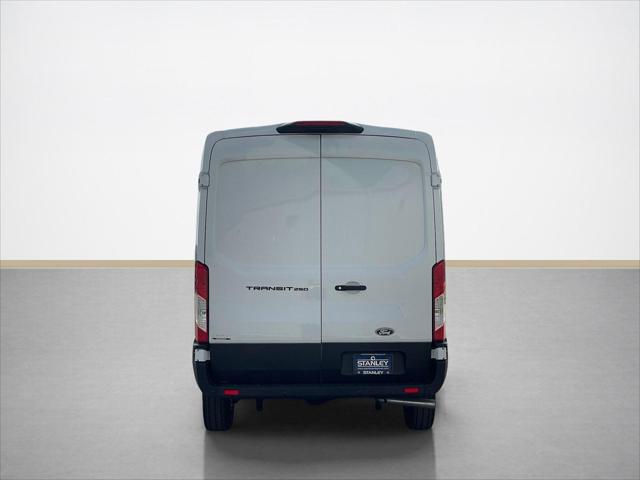 2026 Ford Transit Cargo Van T-250 148  MED RF 9150 GV