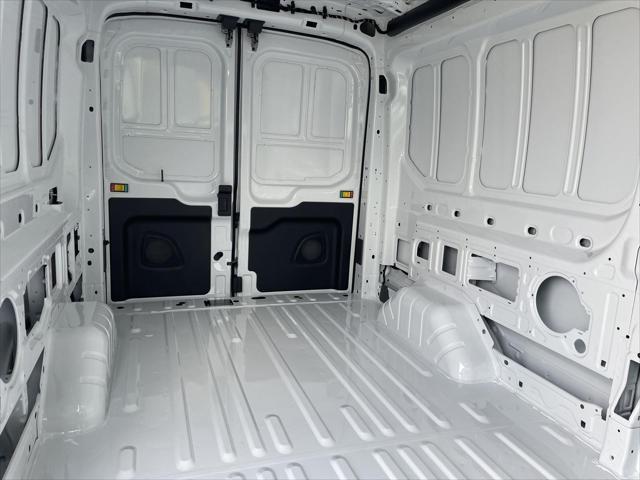 2026 Ford Transit Cargo Van T-250 148  MED RF 9150 GV