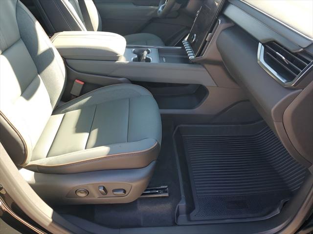 2026 GMC Acadia AT4 AWD