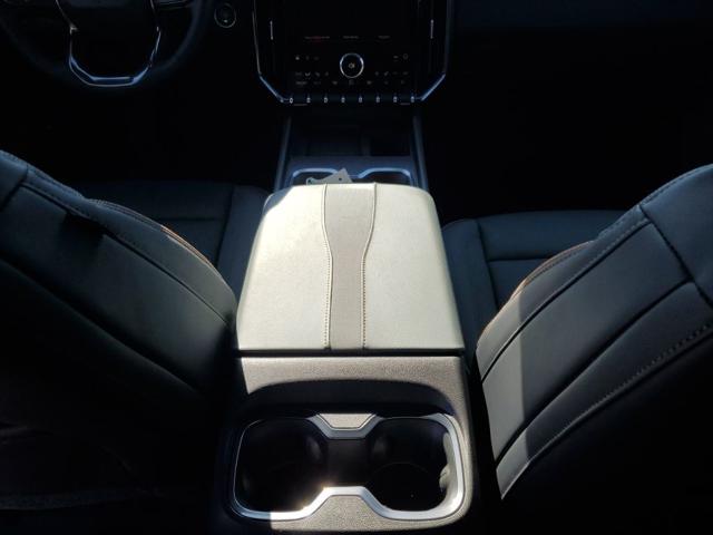 2026 GMC Acadia AT4 AWD