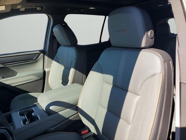 2026 GMC Acadia AT4 AWD