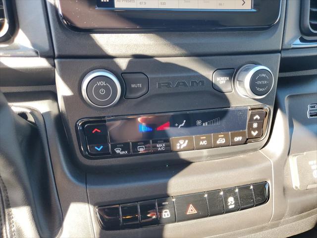2026 Ram ProMaster Cargo Van Tradesman High Roof 159 WB EXT w/Pass Seat