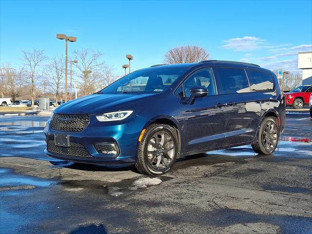 2022 Chrysler Pacifica Touring L AWD