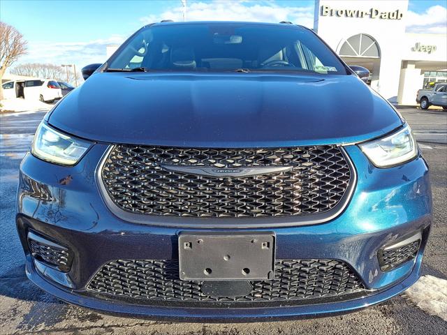 2022 Chrysler Pacifica Touring L AWD