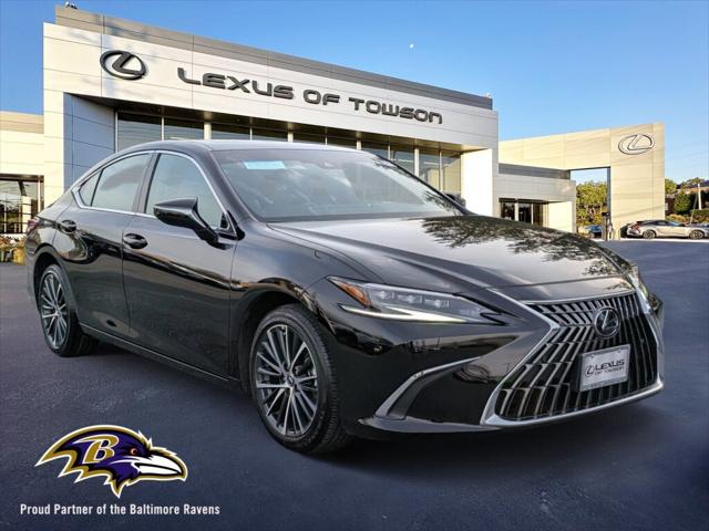 2025 Lexus ES 300h 300h