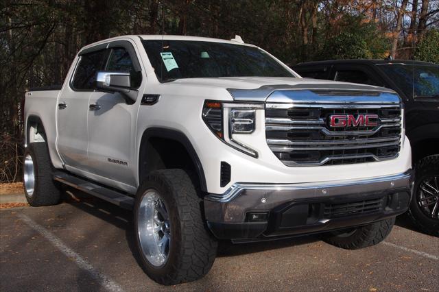 2022 GMC Sierra 1500 4WD Crew Cab Short Box SLT