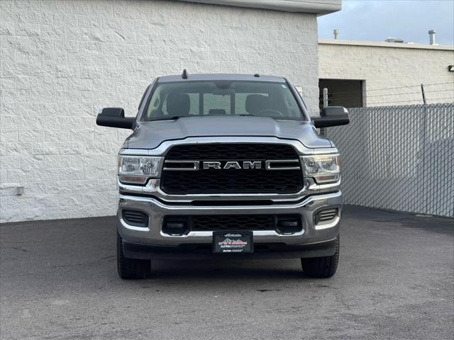 2020 RAM 2500 Tradesman Crew Cab 4X4 64 Box
